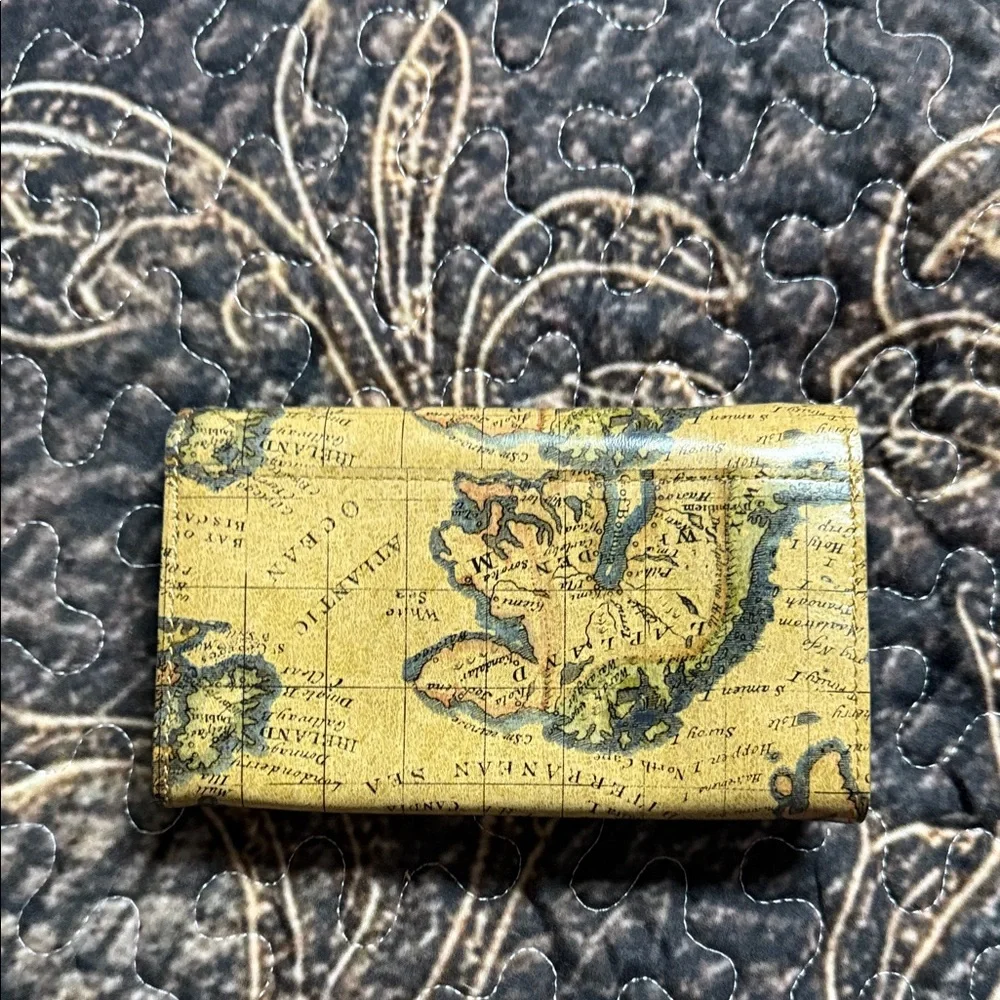 Patricia Nash Map Print Leather Wallet - Yellow & Brown - Picture 4 of 5